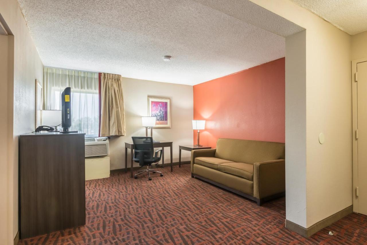 Lake Norman Inn And Suites Cornelius Luaran gambar